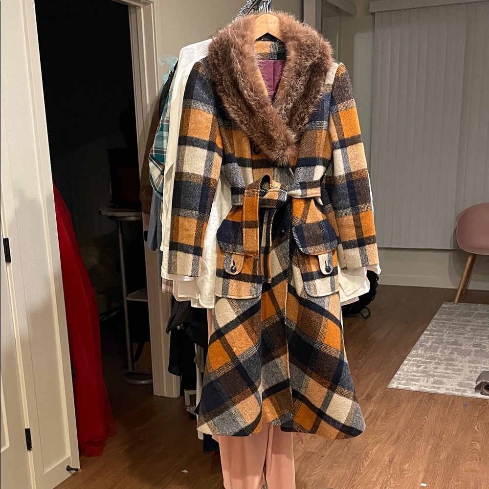 Vintage Jill jr 70’s Plaid Fur Collar Coat. Fits like a size 4 mint condition. - Picture 3 of 10